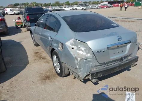 2010 Nissan Altima 2.5 S z USA, uszkodzony, nr VIN 1N4AL2AP3AN429517
